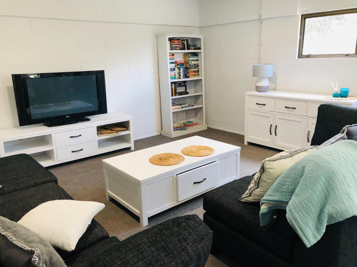 Waikaraka Beach, Spacious & Very Comfortable Whangarei Heads Eksteriør billede